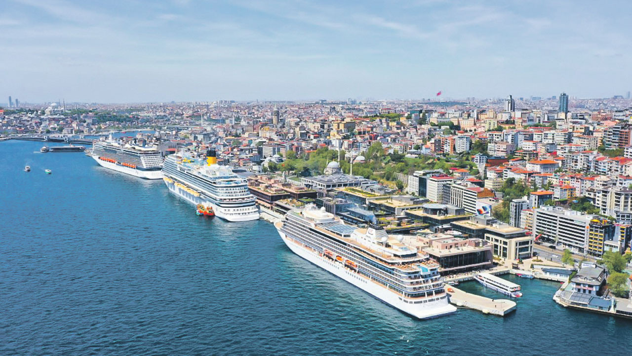  stanbul Kruvaziyerde 1 5 Milyon Turist Hedefledi Ekonomim