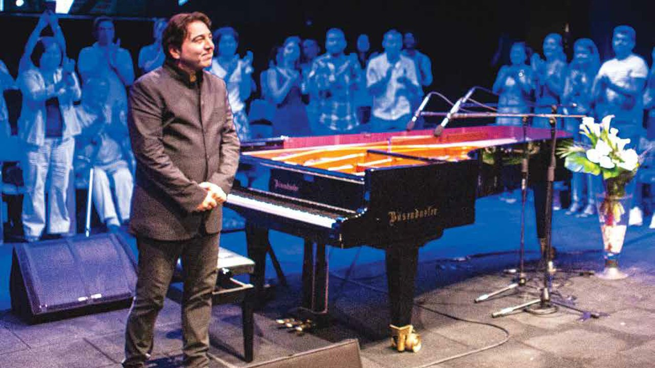 Fazıl Say, 50 sanat yılına 4 bin konser sığdırdı Fazıl Say, 50 sanat yılına 4 bin konser sığdırdı