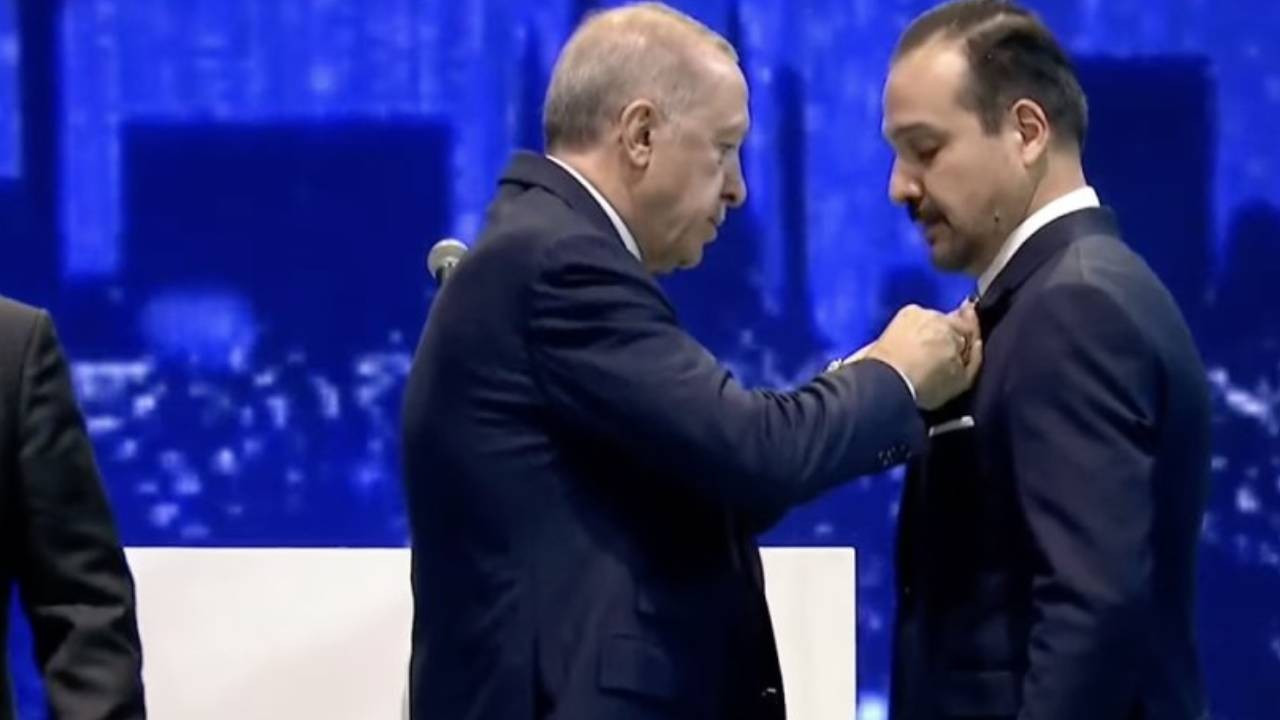 SON DAKİKA: İYİ Parti'den istifa eden Kürşad Zorlu, AK Parti'ye katıldı
