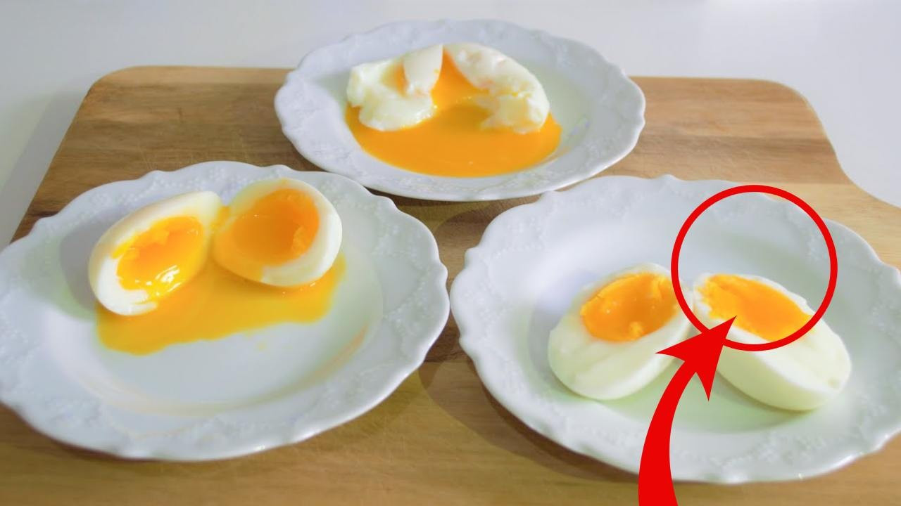 Yumurta kaynatırken suya 1 çay kaşığının ucu kadar ekleyin: Çatlama derdi son buluyor Yumurta kaynatırken suya 1 çay kaşığının ucu kadar ekleyin: Çatlama derdi son buluyor