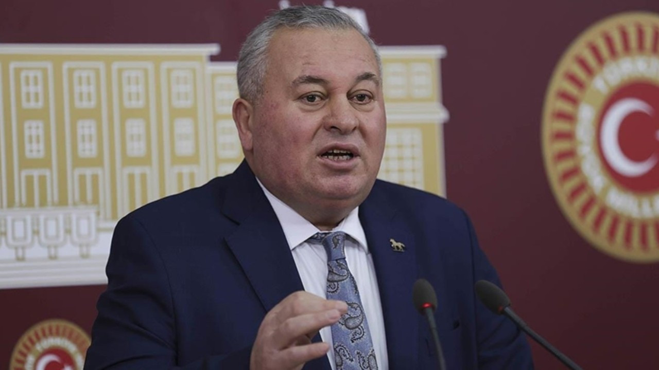 Enginyurt “AK Parti kongresi şaibeli” diyerek anlattı: Bu detay kimsenin dikkatini çekmedi Enginyurt “AK Parti kongresi şaibeli” diyerek anlattı: Bu detay kimsenin dikkatini çekmedi