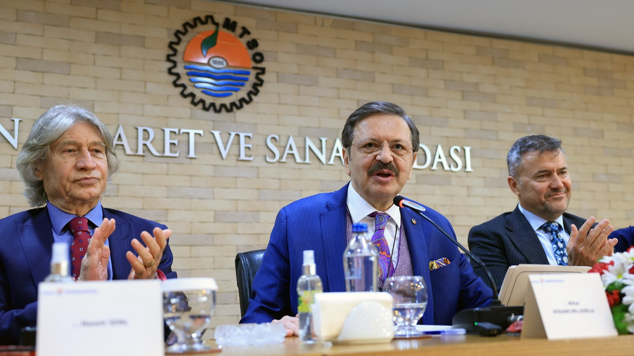 TOBB Başkanı Hisarcıklıoğlu’ndan kredi müjdesi TOBB Başkanı Hisarcıklıoğlu’ndan kredi müjdesi