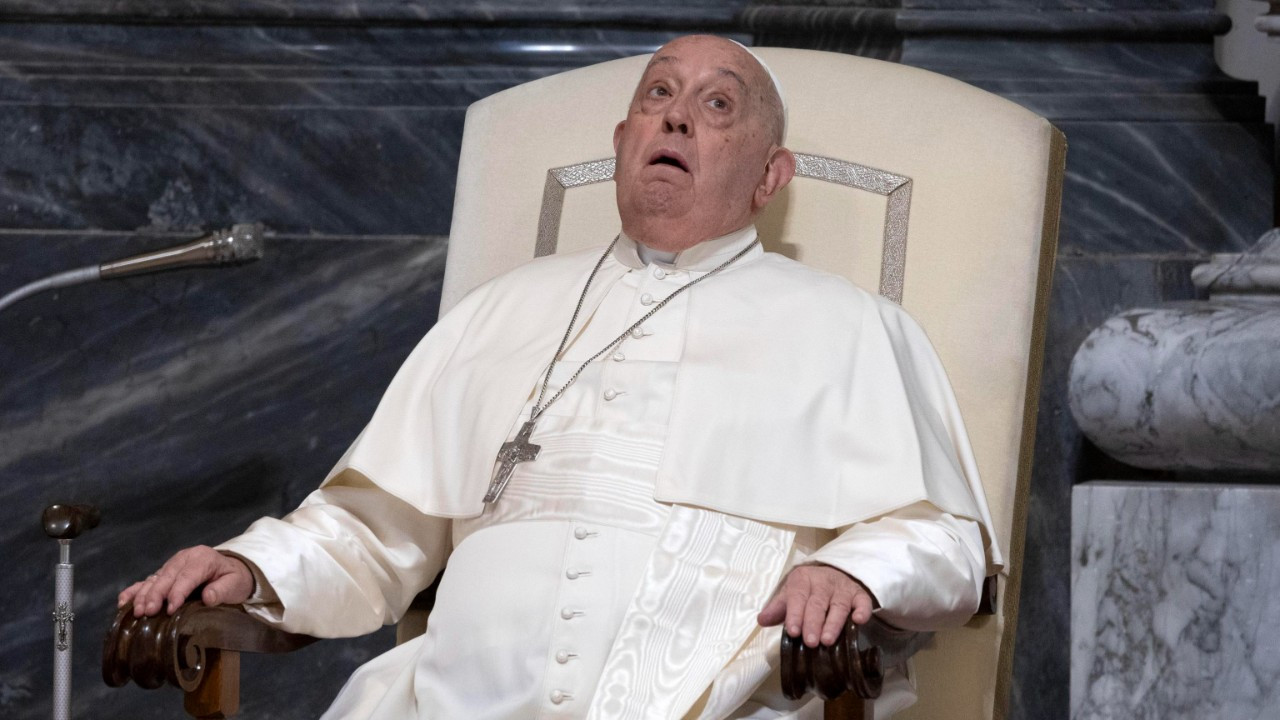 Papa Francis, solunum krizi geçirdi! Sağlık durumu nasıl?