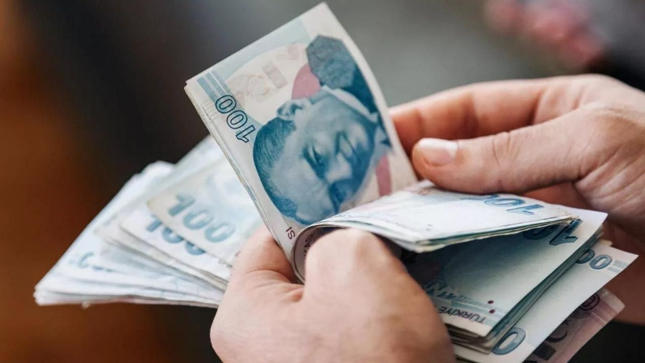 Emekli ve ihtiyaç sahiplerine pazar desteği! İlk ödeme hesaplara yatırıldı
