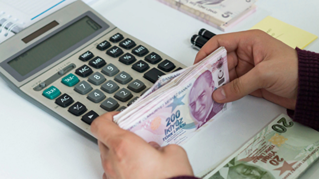 Kademeli emeklilikte kritik değişiklik! Yaş farkı 2'den 20'ye yükseldi: Yasa teklifi masada Kademeli emeklilikte kritik değişiklik! Yaş farkı 2'den 20'ye yükseldi: Yasa teklifi masada