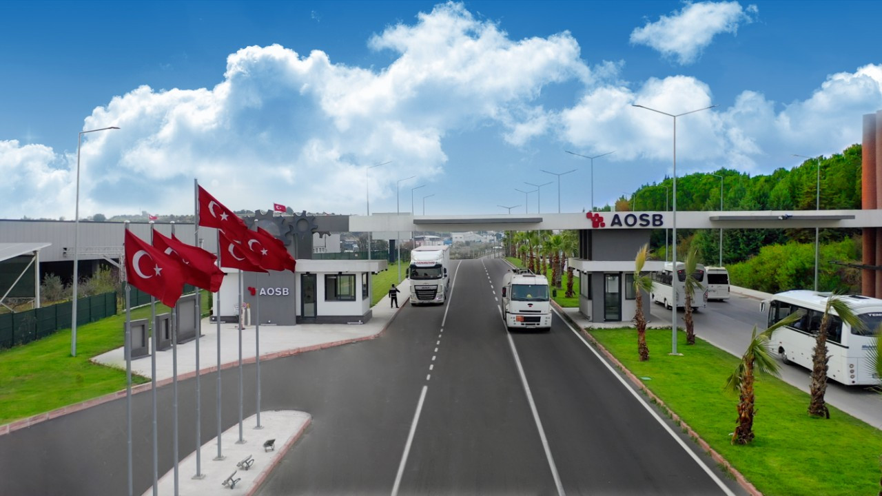 AOSB Başkanı Sütcü: “Firmalarımız bölgesel ve ulusal ekonomiye katkı sağlıyor” AOSB Başkanı Sütcü: “Firmalarımız bölgesel ve ulusal ekonomiye katkı sağlıyor”