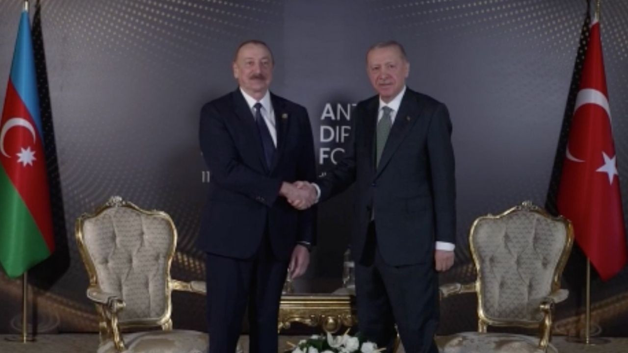 Diplomasinin kalbi Antalya'da atıyor! Cumhurbaşkanı Erdoğan ikili görüşmeler gerçekleştiriyor Diplomasinin kalbi Antalya'da atıyor! Cumhurbaşkanı Erdoğan ikili görüşmeler gerçekleştiriyor