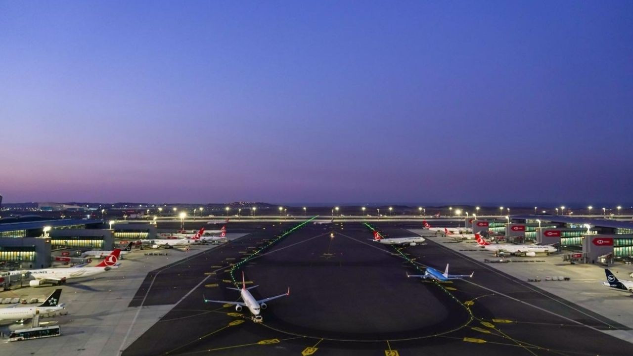 İstanbul Havalimanı’nda tarihi gün: 3 uçak iniş veya kalkış yapabilecek İstanbul Havalimanı’nda tarihi gün: 3 uçak iniş veya kalkış yapabilecek