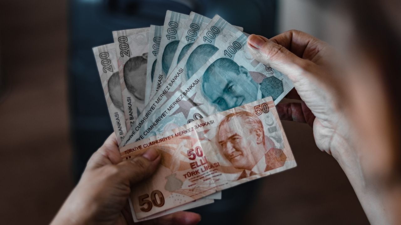 Ev kadınlarına emeklilik yasası ne zaman çıkacak? Bakan Işıkhan müjdeyi tarih vererek duyurdu Ev kadınlarına emeklilik yasası ne zaman çıkacak? Bakan Işıkhan müjdeyi tarih vererek duyurdu