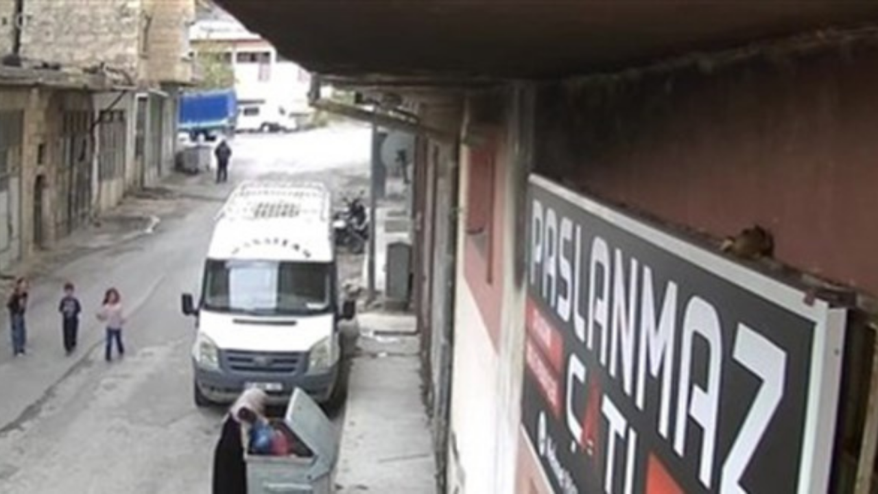 Nevşehir’de 2 yaşındaki çocuk balkondan sokaktaki çöp konteynerine düştü