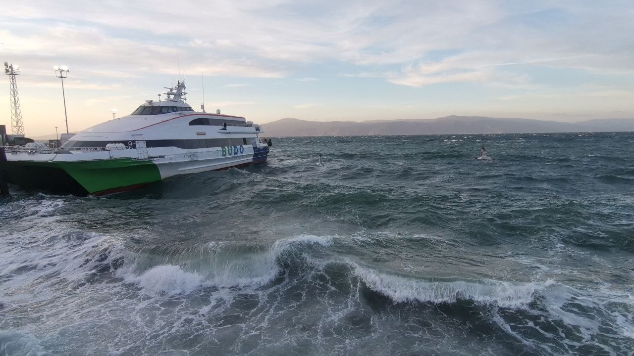 Bursa Deniz Otobüsleri’nin 8 seferi iptal edildi Bursa Deniz Otobüsleri’nin 8 seferi iptal edildi