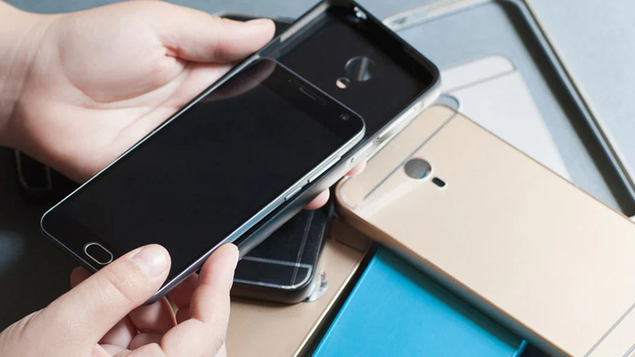 Temas veya solunumla vücuda giriyor! Ucuza telefon kılıfı alanlar dikkat. Çinli uzmanlar uyardı Temas veya solunumla vücuda giriyor! Ucuza telefon kılıfı alanlar dikkat. Çinli uzmanlar uyardı