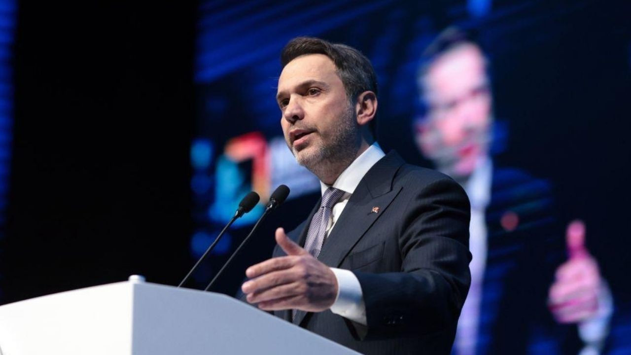 Bakan Bayraktar: Türkiye’yi enerjide tam bağımsız kılmayı hedefliyoruz Bakan Bayraktar: Türkiye’yi enerjide tam bağımsız kılmayı hedefliyoruz