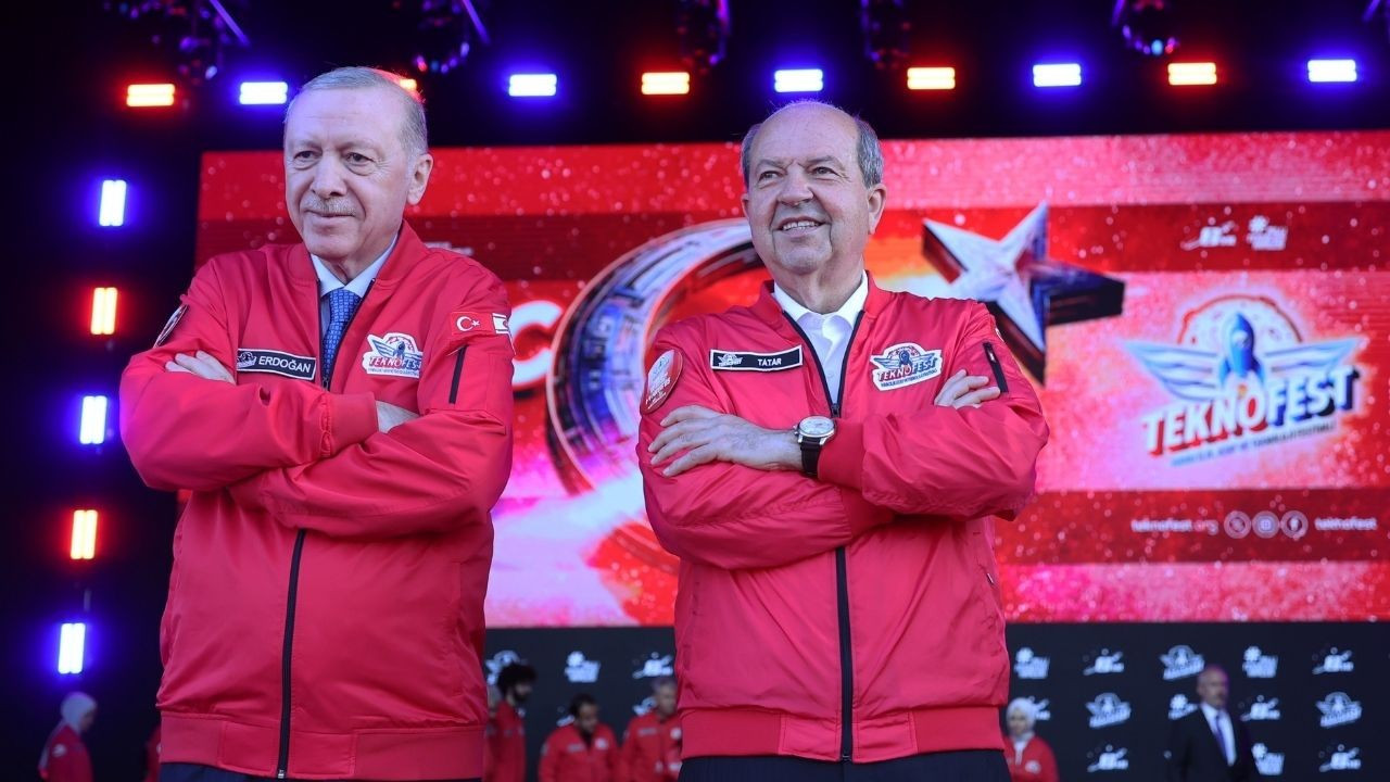 Ersin Tatar’dan kritik mesaj: Farklı hesaplar olabilir, Türkiye ile varlığımızı sürdürüyoruz Ersin Tatar’dan kritik mesaj: Farklı hesaplar olabilir, Türkiye ile varlığımızı sürdürüyoruz