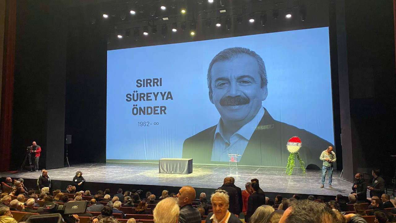Sırrı Süreyya Önder’in vasiyeti kamuoyuyla paylaşıldı! Sırrı Süreyya Önder’in vasiyeti kamuoyuyla paylaşıldı!