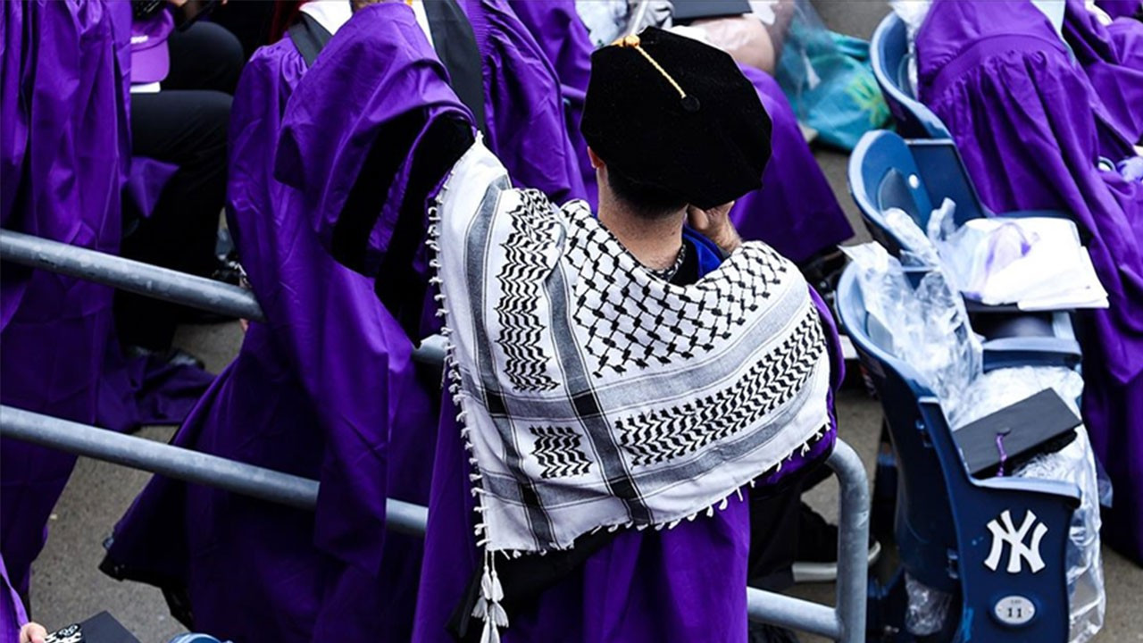 New York Üniversitesi, Gazze soykırımını eleştiren öğrencinin diplomasını vermedi New York Üniversitesi, Gazze soykırımını eleştiren öğrencinin diplomasını vermedi