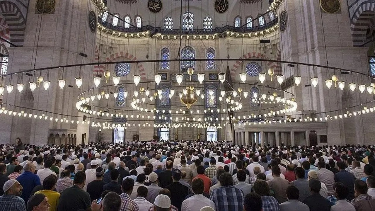 Listede Türkiye'den 5 cami var ama zirvede ne Ankara ne İstanbul! İşte dünyanın en büyük camileri… Listede Türkiye'den 5 cami var ama zirvede ne Ankara ne İstanbul! İşte dünyanın en büyük camileri…