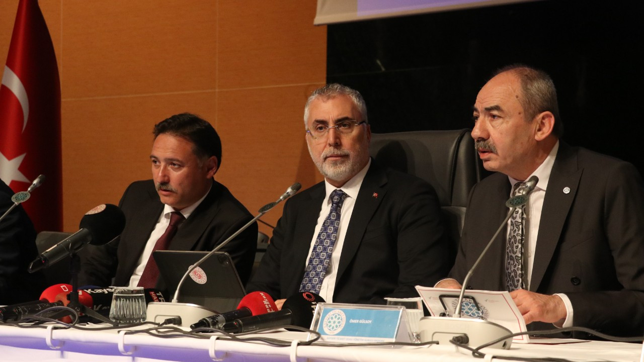 Bakan Işıkhan: İş koçluğu desteği, ücret desteği ve iş yeri düzenleme desteği sağlayacağız