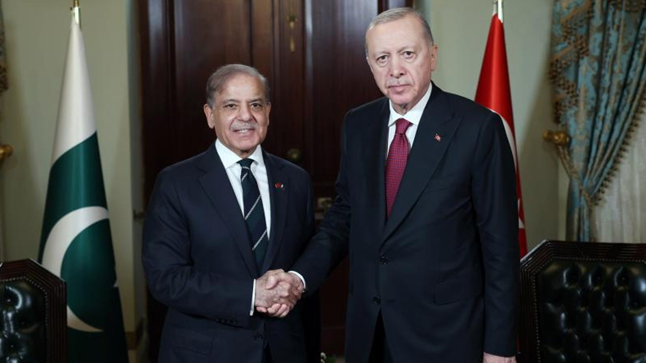 Erdoğan, Pakistan Başbakanı Şerif ile görüştü: Hedef 5 milyar dolar ticaret Erdoğan, Pakistan Başbakanı Şerif ile görüştü: Hedef 5 milyar dolar ticaret