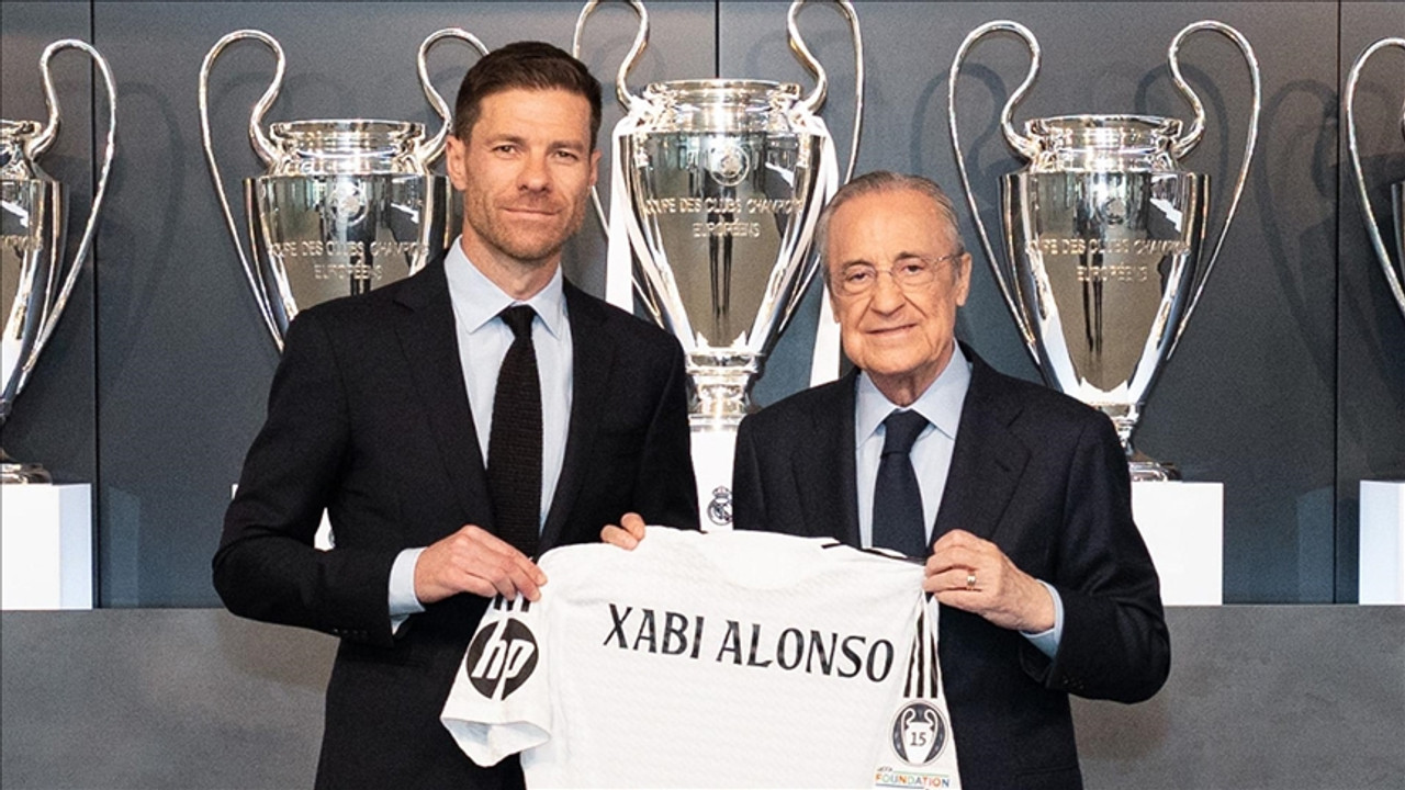 Real Madrid, Xabi Alonso ile 3 yıllık sözleşme imzaladı Real Madrid, Xabi Alonso ile 3 yıllık sözleşme imzaladı