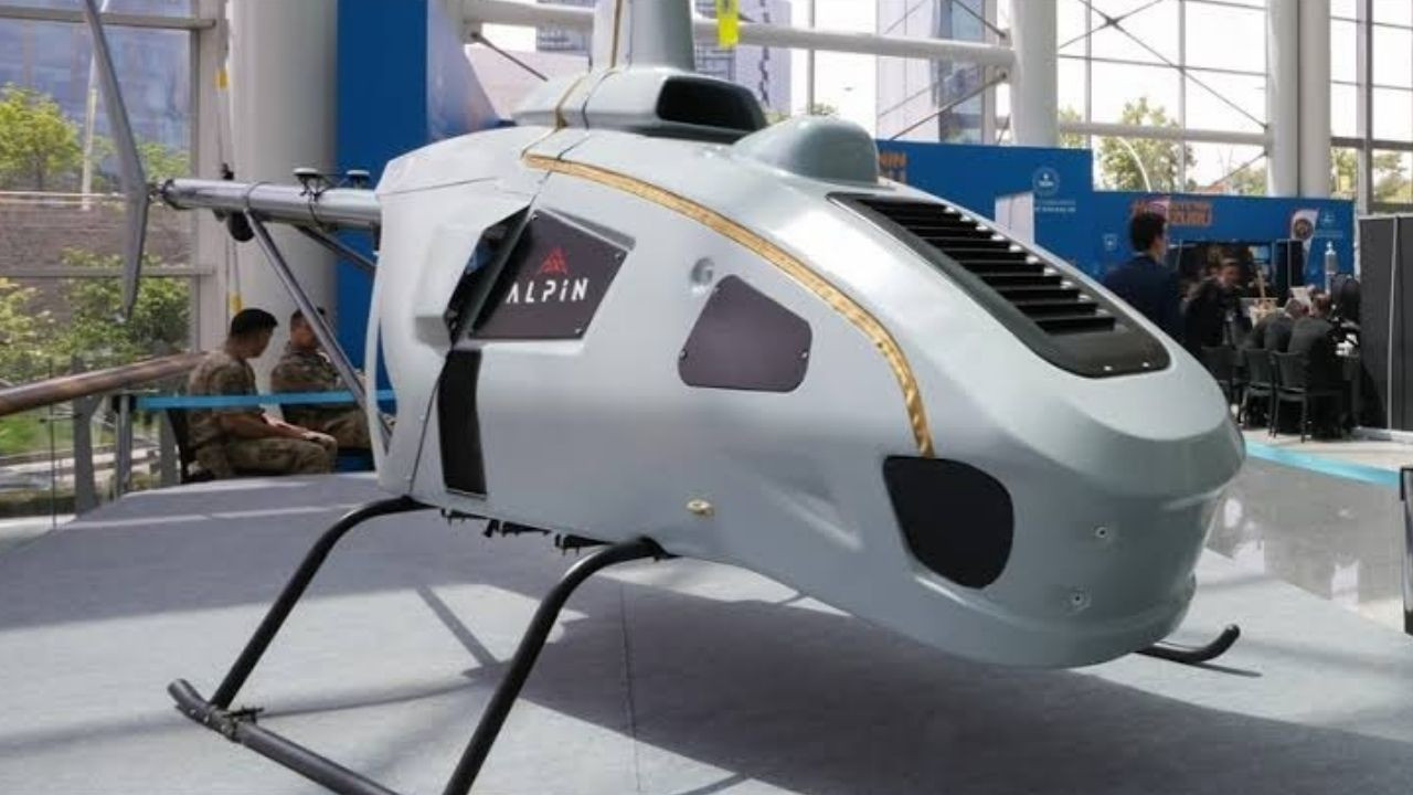 Türkiye’nin ilk özgün insansız helikopteri ALPİN göz kamaştırdı Türkiye’nin ilk özgün insansız helikopteri ALPİN göz kamaştırdı