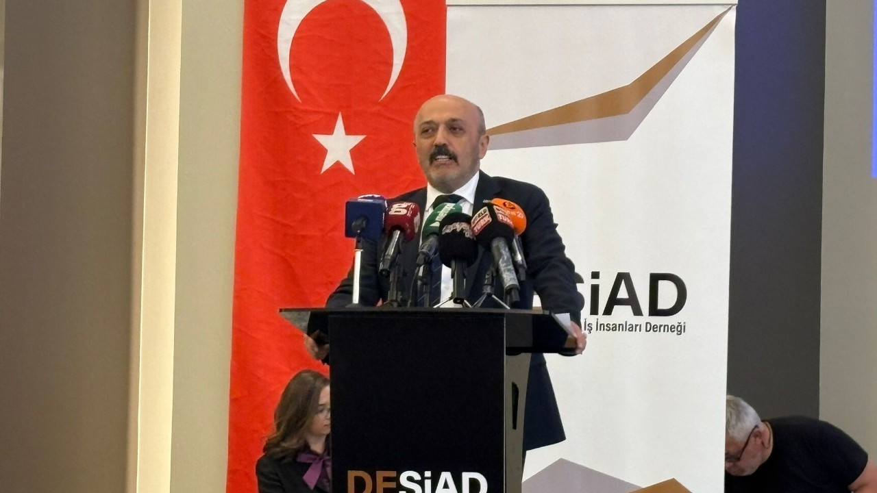 DESİAD Başkanı Nuri Turgut: "Geleceği sıkıntılı sektörlere değişim dönüşüm süresi verilmeli"