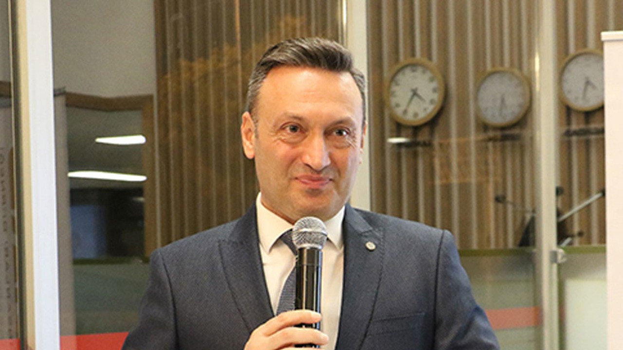 Eldemir,” Havalimanı terminali yetersiz” Eldemir,” Havalimanı terminali yetersiz”