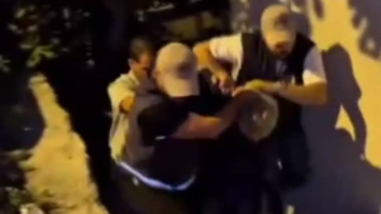 Leman Dergisi'ne yönelik soruşturmada 4 gözaltı Leman Dergisi'ne yönelik soruşturmada 4 gözaltı