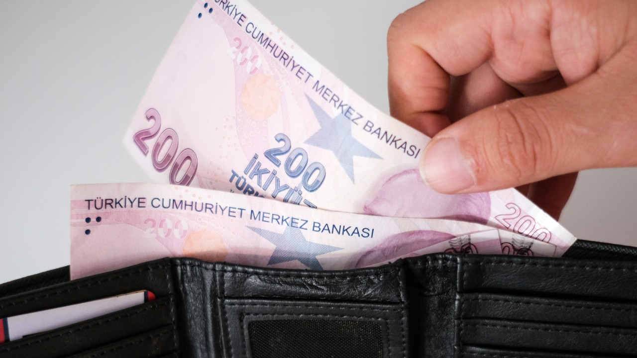 300 bin TL'nin 1 aylık getirisi ne kadar oldu? En yüksek getiri hangi bankada? İşte güncel oranlar 300 bin TL'nin 1 aylık getirisi ne kadar oldu? En yüksek getiri hangi bankada? İşte güncel oranlar