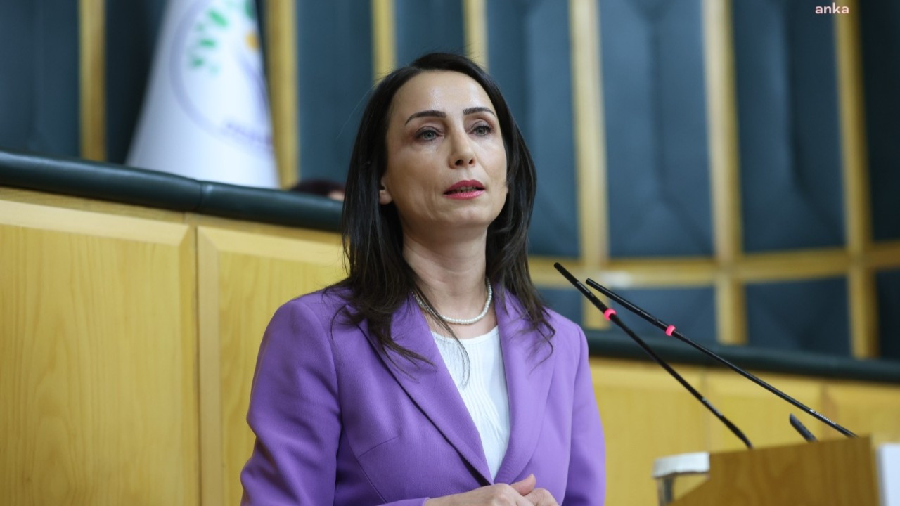 DEM Parti'den Karalar tepkisi: Demokratik Türkiye umuduna gölge düşer DEM Parti'den Karalar tepkisi: Demokratik Türkiye umuduna gölge düşer