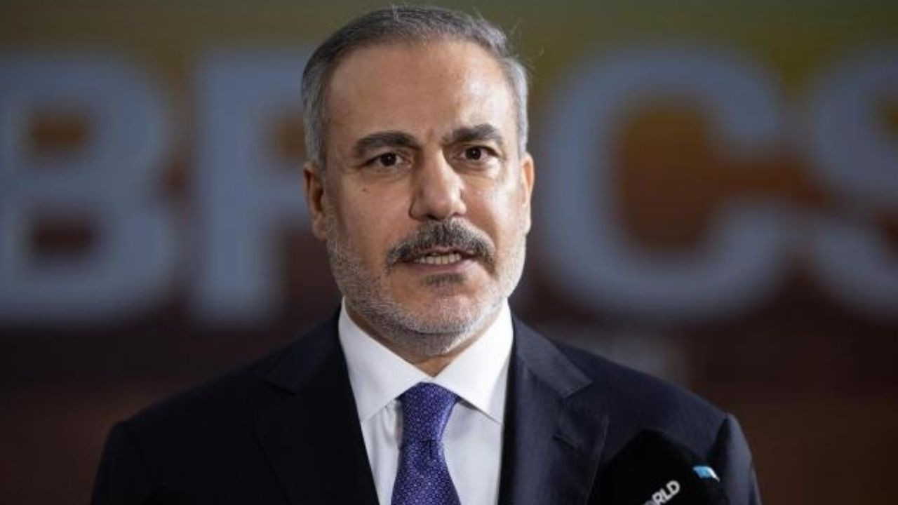 Dışişleri Bakanı Fidan: Putin, Trump ve Zelenski, ev sahipliğimizde bir araya gelebilir Dışişleri Bakanı Fidan: Putin, Trump ve Zelenski, ev sahipliğimizde bir araya gelebilir