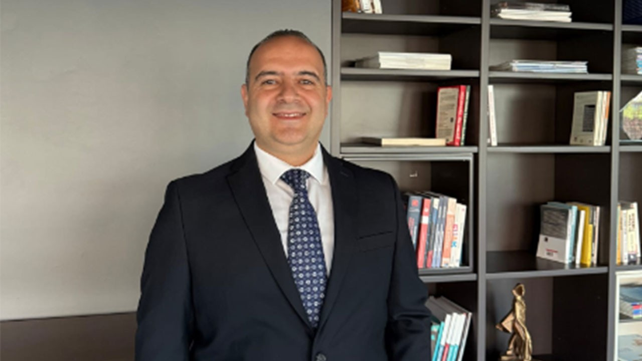 Enflasyonist ortamda konut piyasası “fiyat-denge arayışı”na girdi: Konutta arz canlandı, talep beklemede Enflasyonist ortamda konut piyasası “fiyat-denge arayışı”na girdi: Konutta arz canlandı, talep beklemede