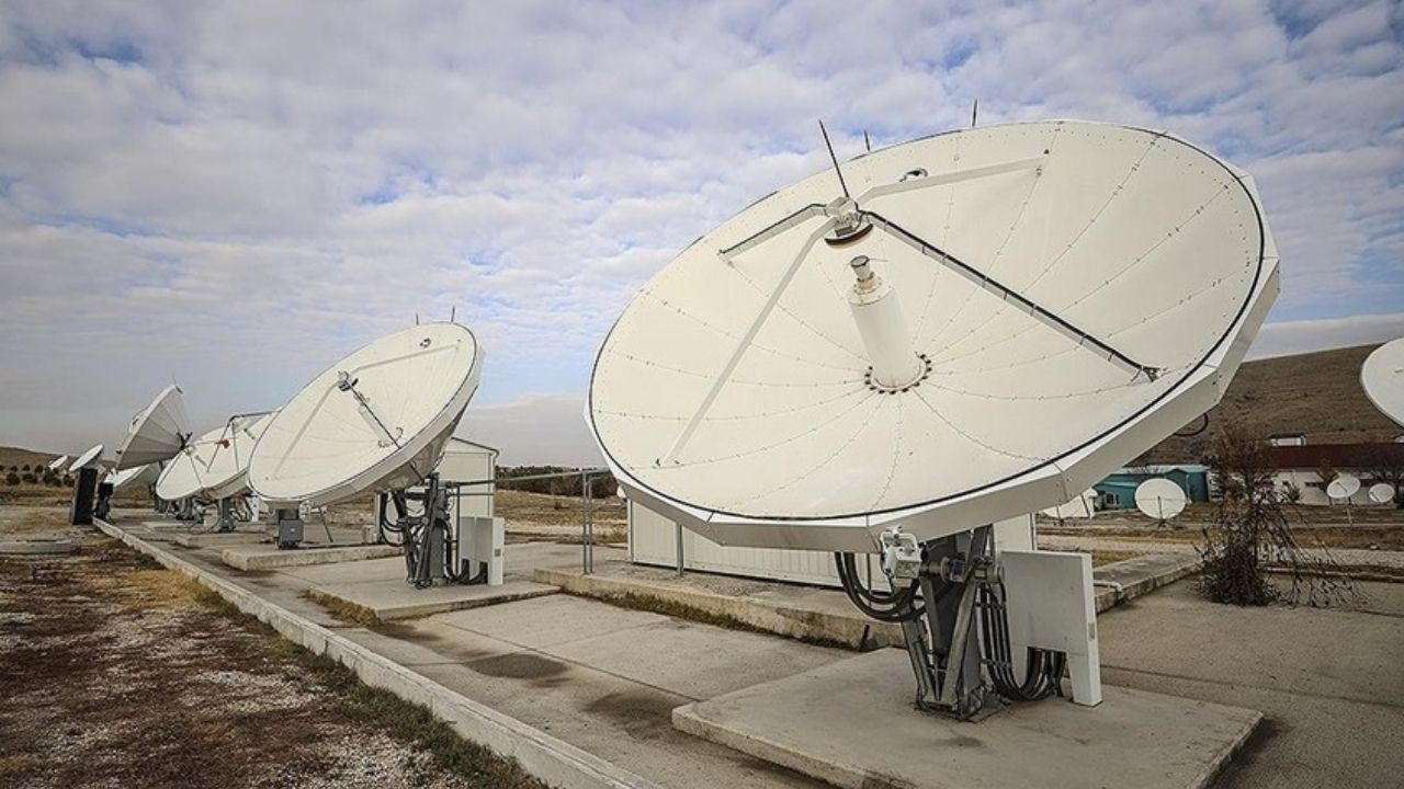 TÜRKSAT'tan Suriye'ye destek! Uydu tabanlı internet ve e-Devlet hizmeti başladı TÜRKSAT'tan Suriye'ye destek! Uydu tabanlı internet ve e-Devlet hizmeti başladı