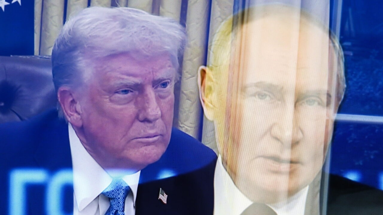 Trump, Rusya’ya 50 gün süre verdi: Anlaşma yoksa gümrük vergilerini artıracağız!