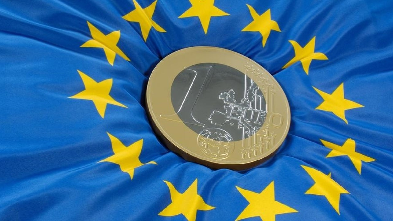 Euro Bölgesi’nde sanayi üretimi mayısta yüzde 1,7 arttı Euro Bölgesi’nde sanayi üretimi mayısta yüzde 1,7 arttı