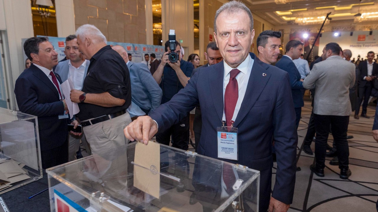 TTB’nin yeni başkanvekili Vahap Seçer oldu TTB’nin yeni başkanvekili Vahap Seçer oldu