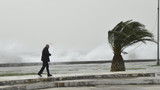 Marmara ve Ege'de kuvvetli lodos ve fırtına uyarısı