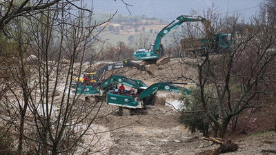 Selde kaybolan anne ve kızını arama çalışmaları sürüyor