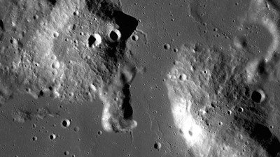 NASA, uzay aracının Ay yüzeyindeki enkazını tespit etti