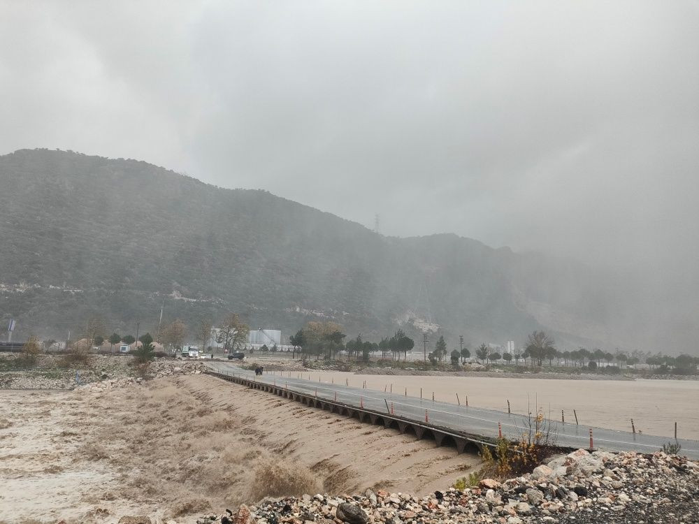 Antalya'da metrekareye 243,5 kilo yağış
