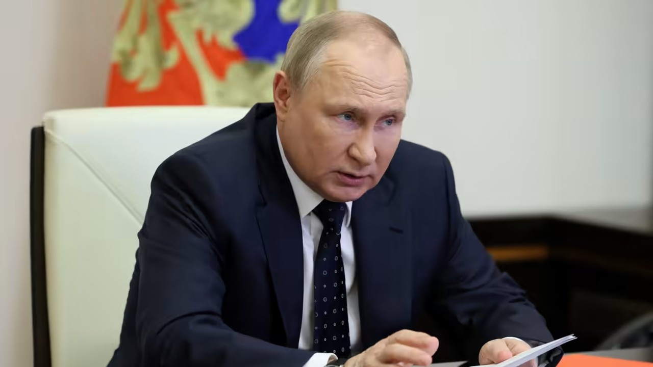 Putin, doğalgazda ruble şartını kaldırdı