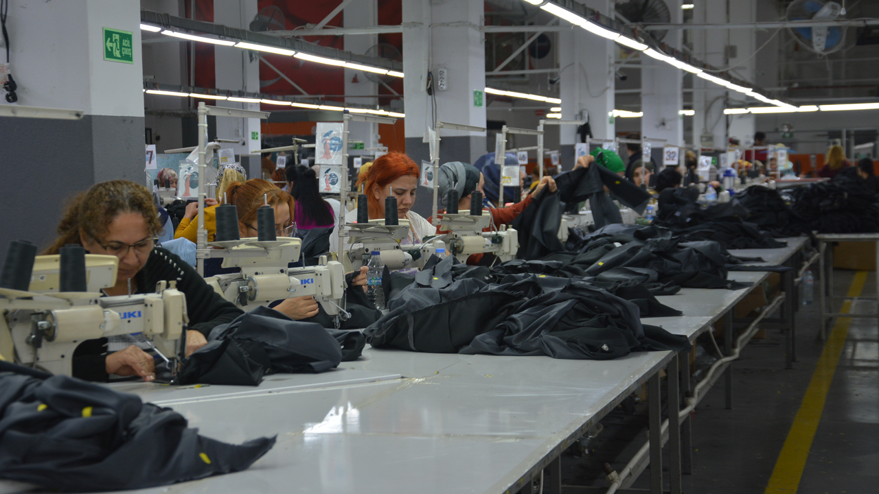 Dumlu Tekstil, küresel resesesyon risklerini markalaşma ve e-ticaretle  aşacak - Ekonomim