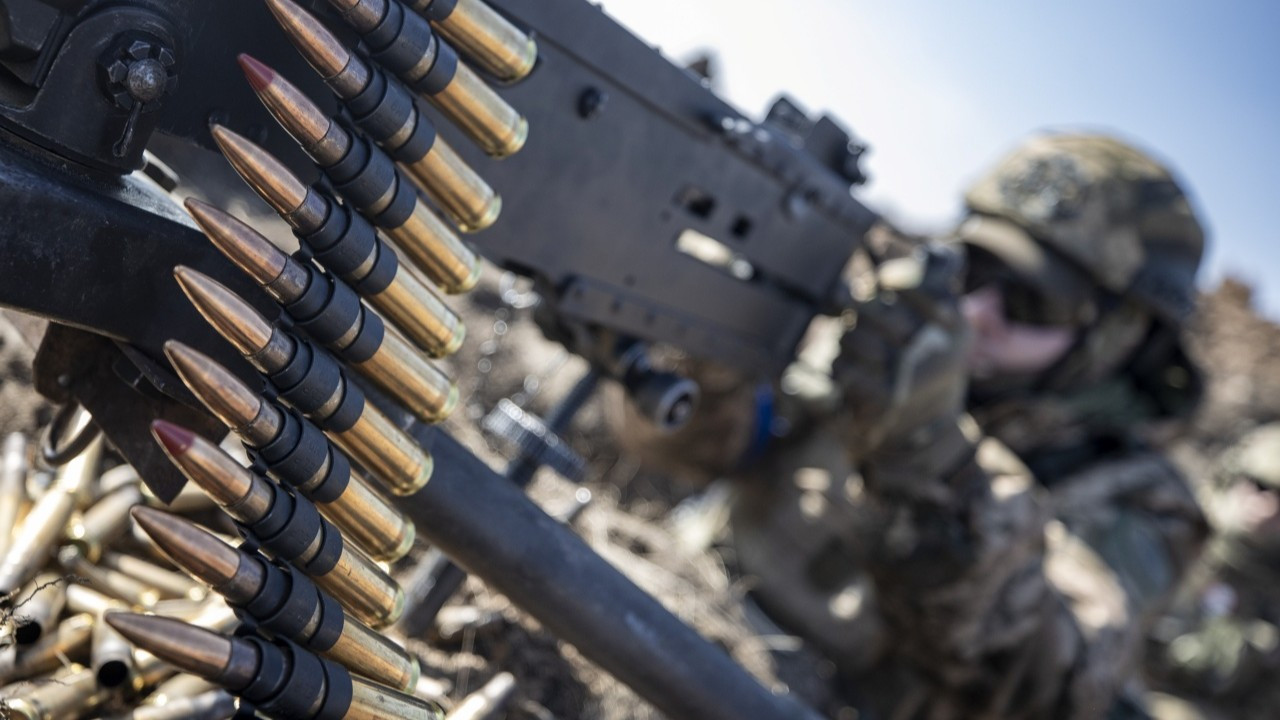 Ukrayna askerlerine ABD yapımı silahlarla eğitim