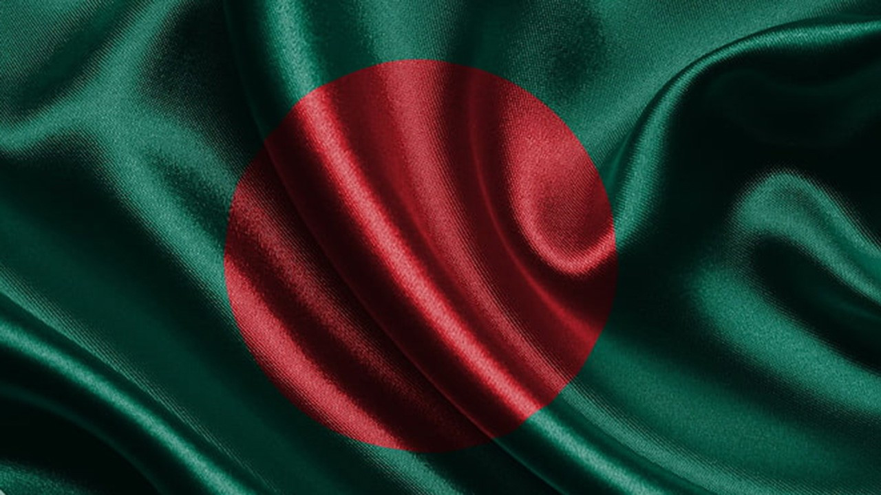Bangladeş'te hayat pahalılığı protestosu