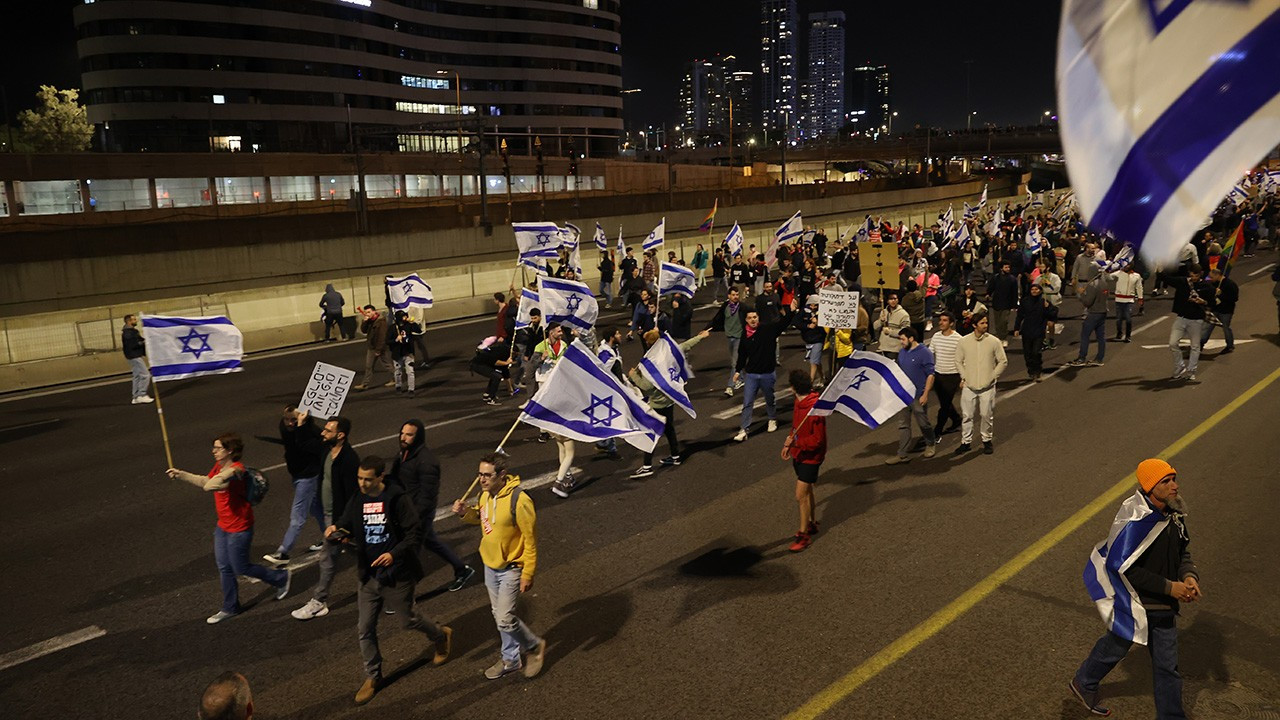 İsrail'de hükümet karşıtı gösteriler sürüyor