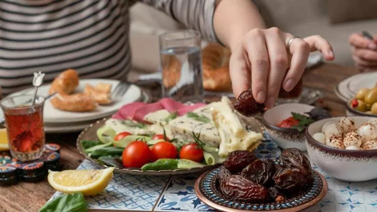 Ramazan'da sağlık için sahura özen gösterilmeli