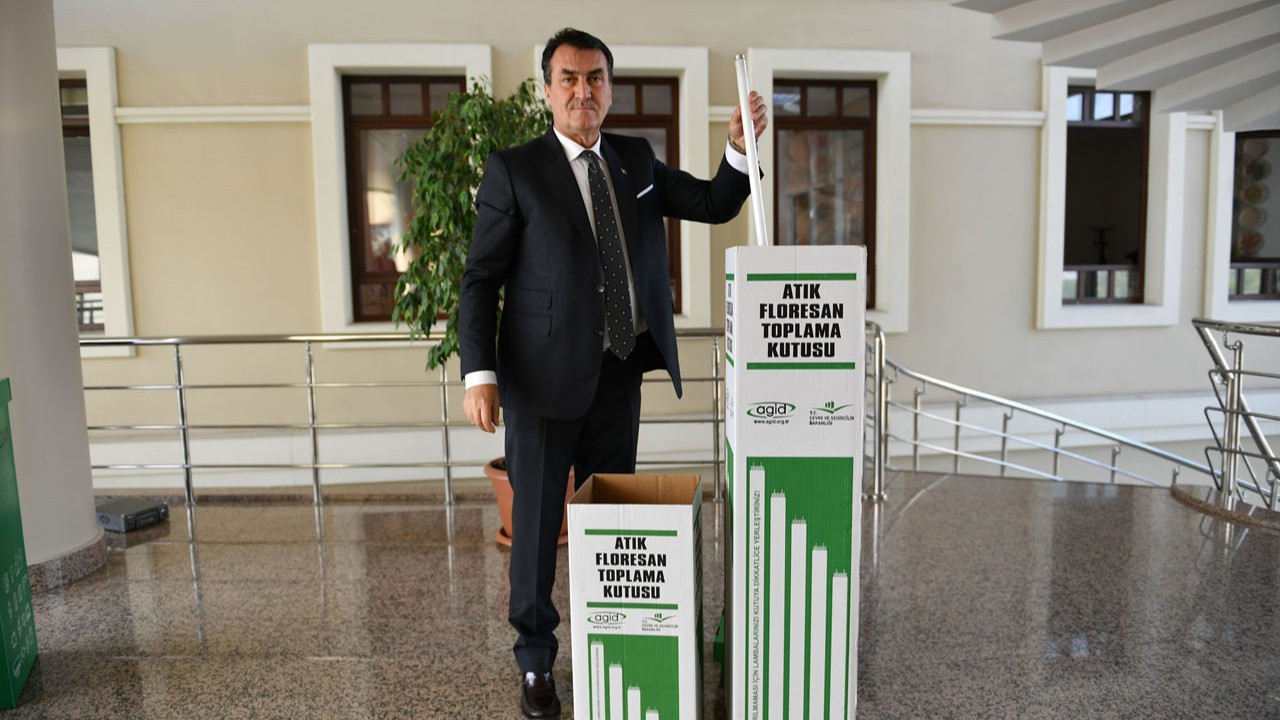 Osmangazi Belediyesi’ne AGİD’den e-atık ödülü