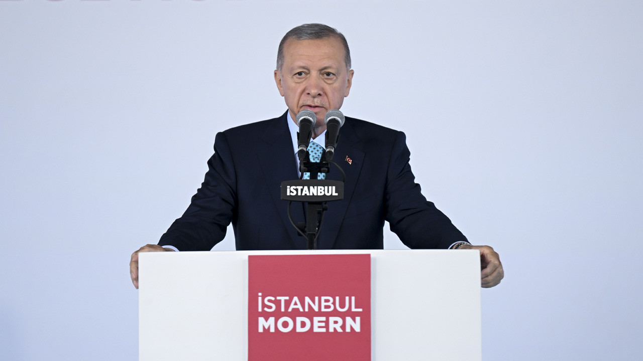 Erdoğan: Dünya İstanbul'u, İstanbul Modern'le daha farklı tanıyacaktır