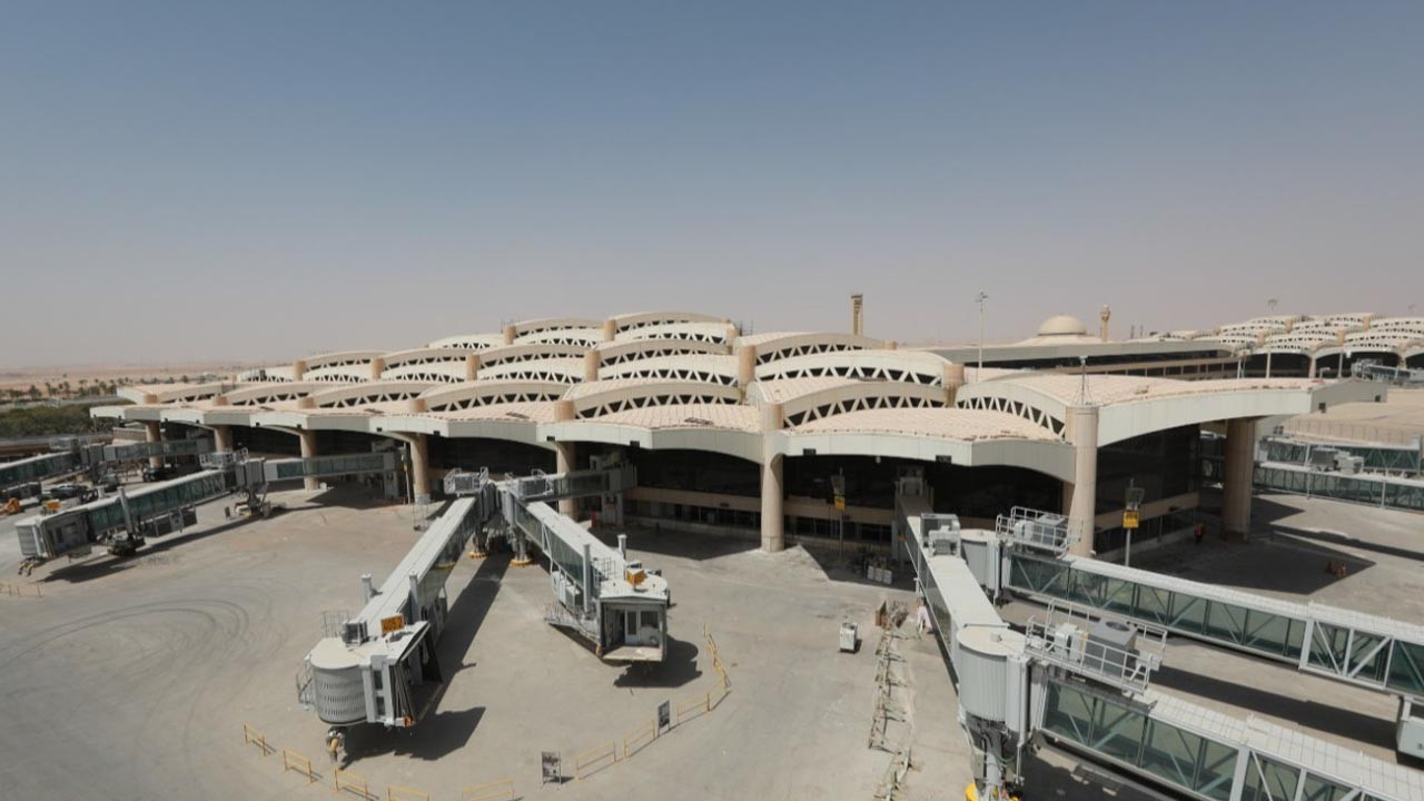 King Khalid Uluslararası Havalimanı IC İçtaş'a emanet