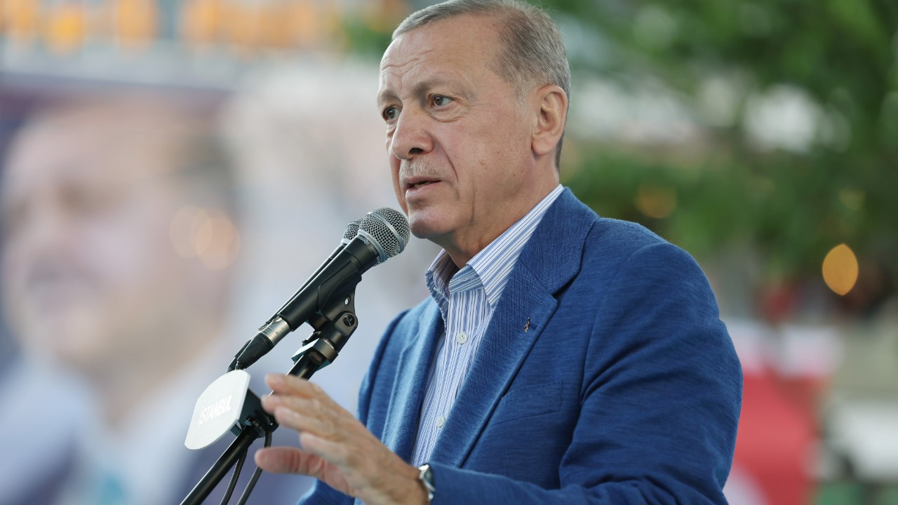 Erdoğan: Parlamento bizde, nasıl kanun çıkaracaksın?
